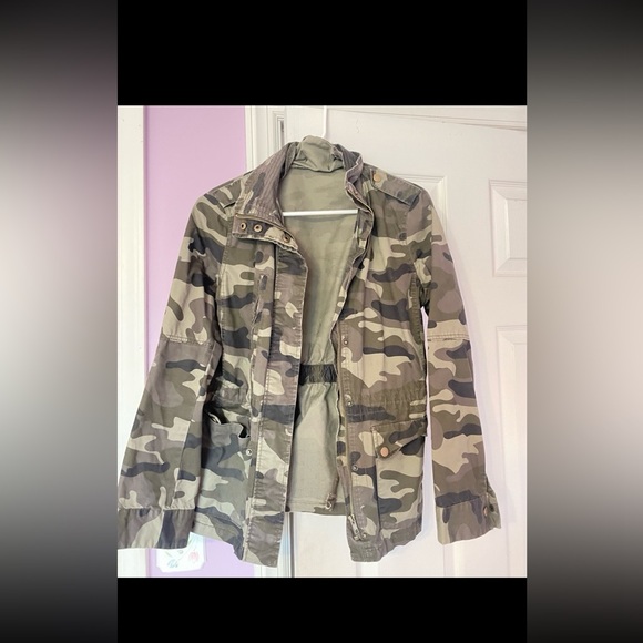 Camouflage women’s jacket - Picture 1 of 1